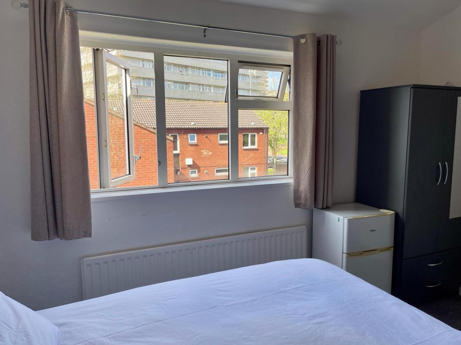 Homestays-Close To Coventry City And University I Free Parking I Wi-Fi 外观 照片