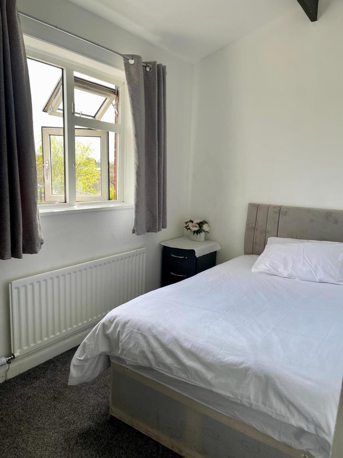 Homestays-Close To Coventry City And University I Free Parking I Wi-Fi 外观 照片