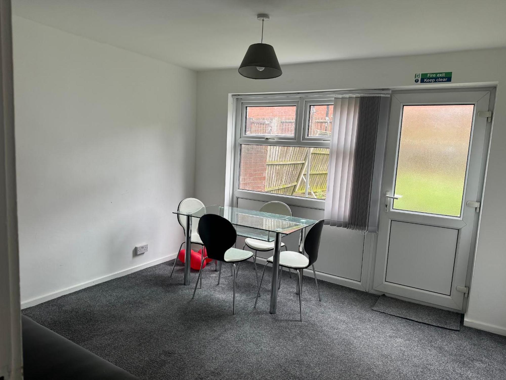 Homestays-Close To Coventry City And University I Free Parking I Wi-Fi 外观 照片
